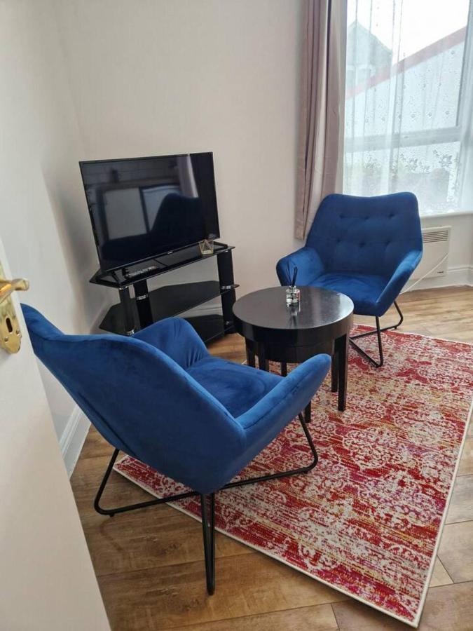 Beautiful 1-Bed Apartment In コーク エクステリア 写真