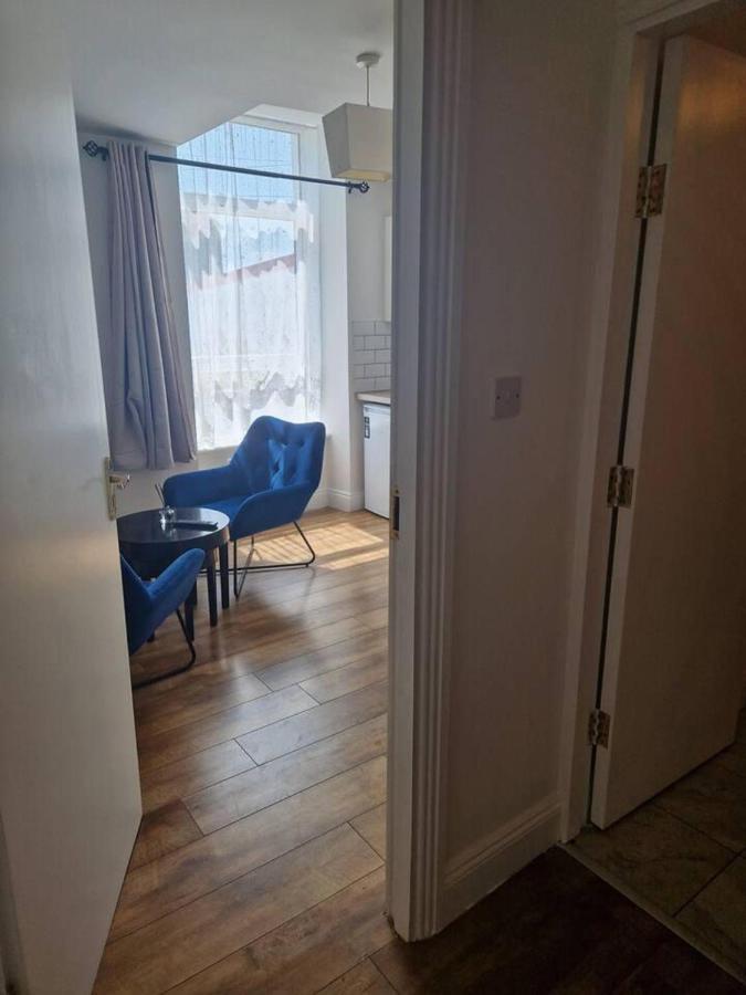 Beautiful 1-Bed Apartment In コーク エクステリア 写真