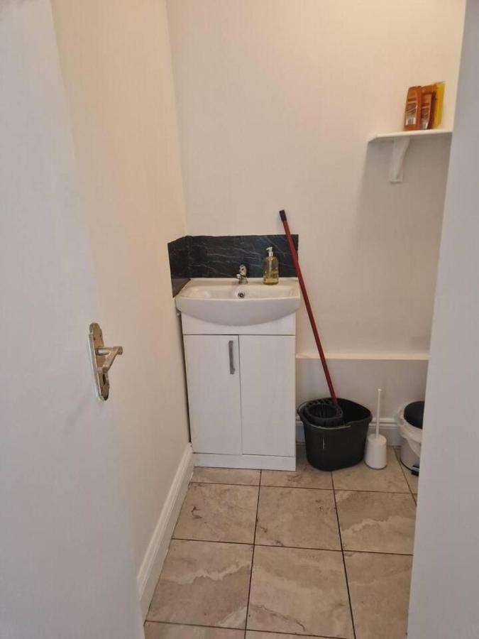 Beautiful 1-Bed Apartment In コーク エクステリア 写真